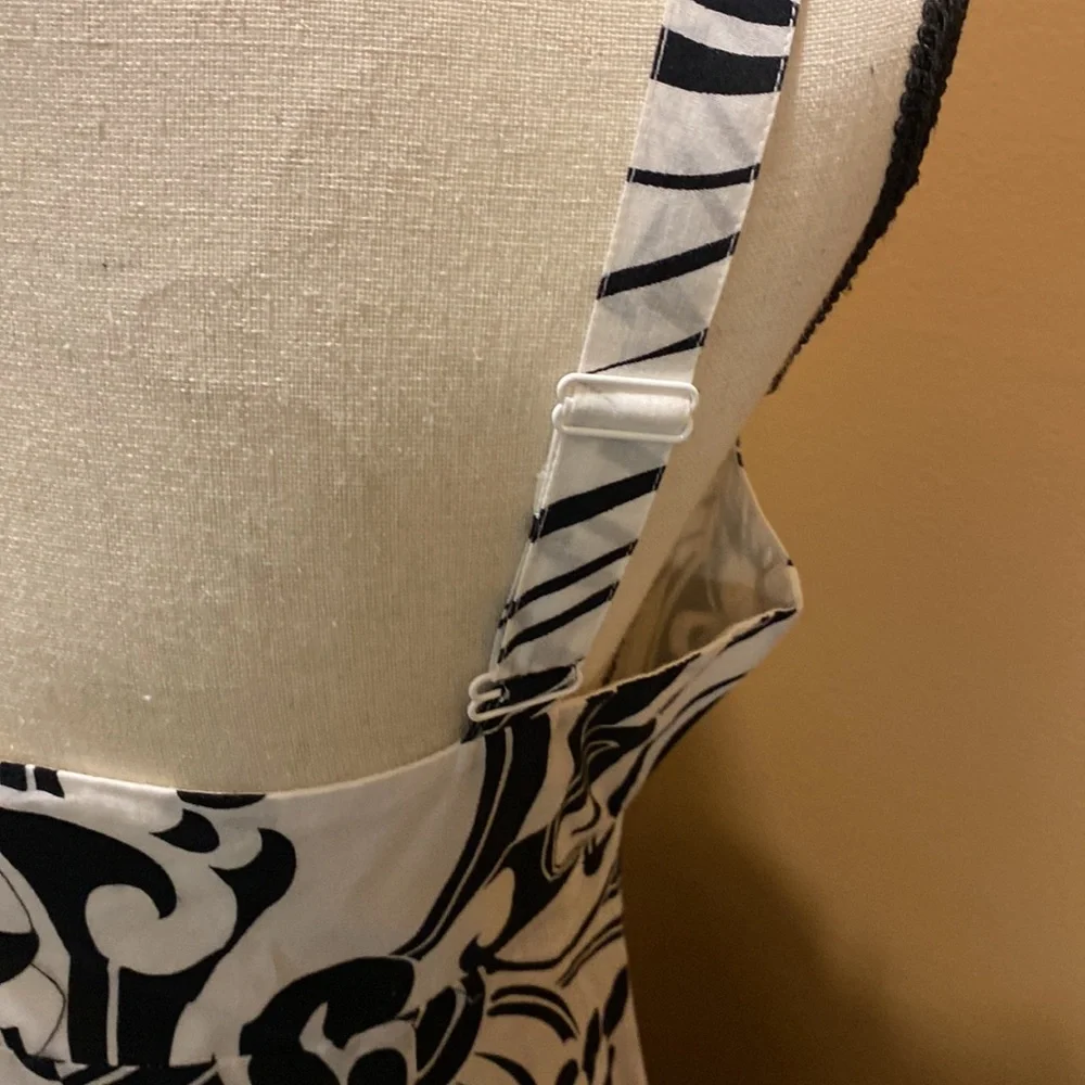 Women’s Apt 9 black white floral fit and flare maxi dress sz 8 lined sleeveless - Picture 13 of 13